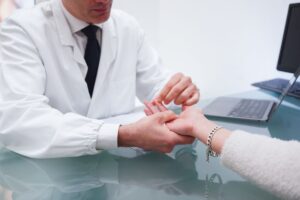 visita chirurgo della mano Roma
