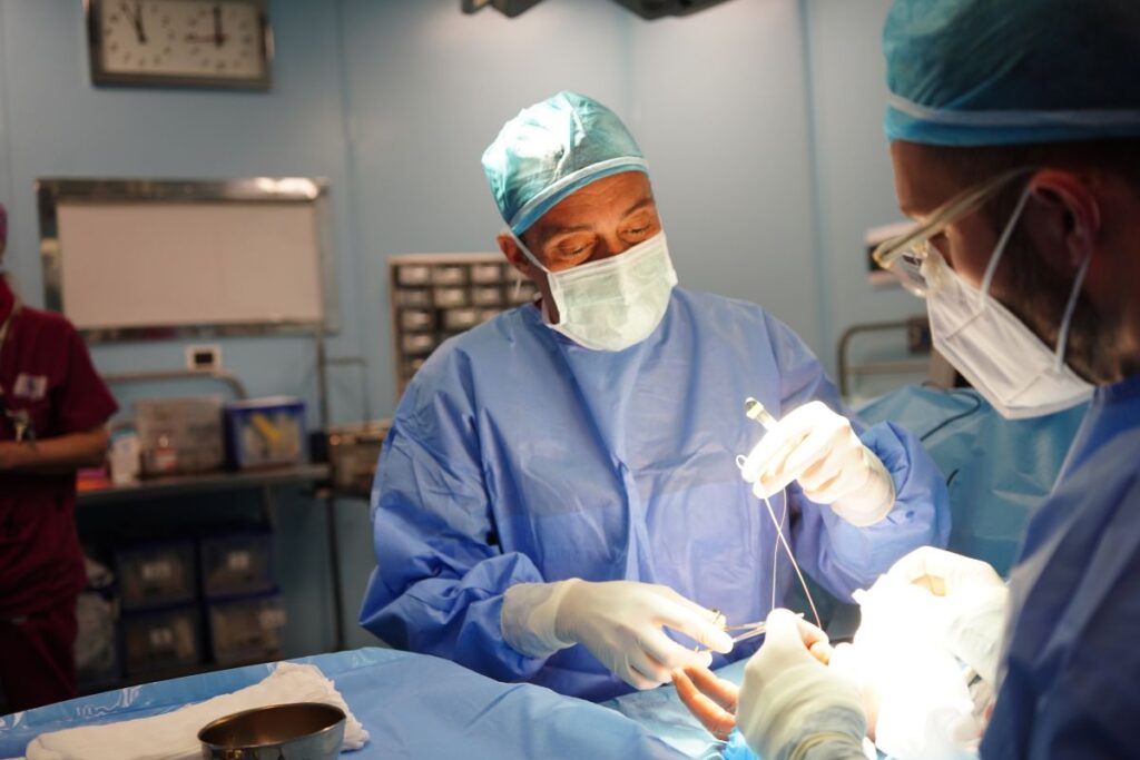 lesione tendine mano intervento chirurgico - Prof. Matteo Guzzini Chirurgo della Mano Roma