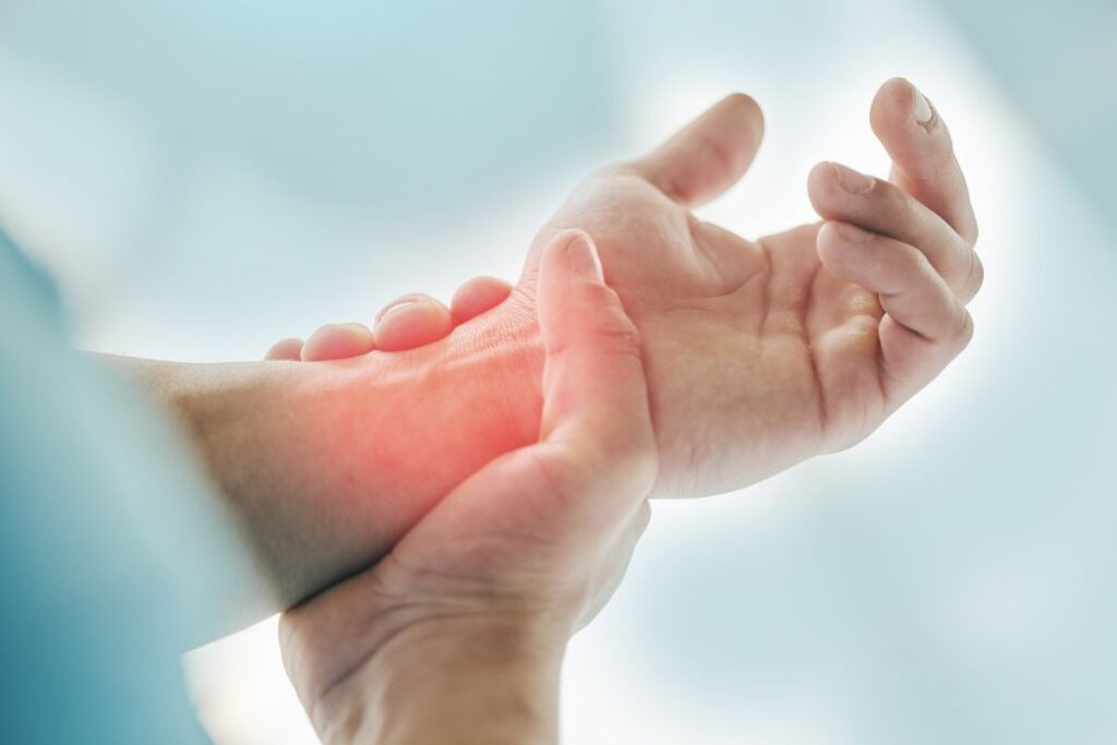 sintomi lesione tendine mano Prof. Matteo Guzzini Chirurgo della Mano Roma
